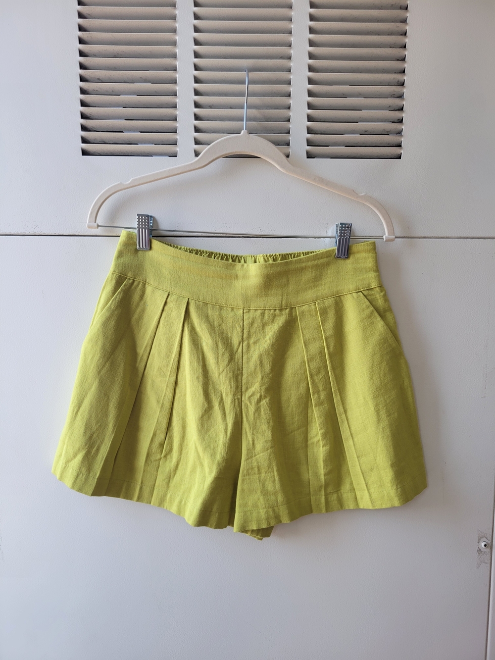Women’s Linen Lime Green Shorts